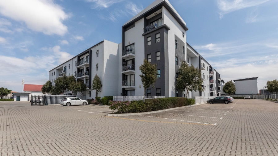 2 Bedroom Property for Sale in Parklands Western Cape